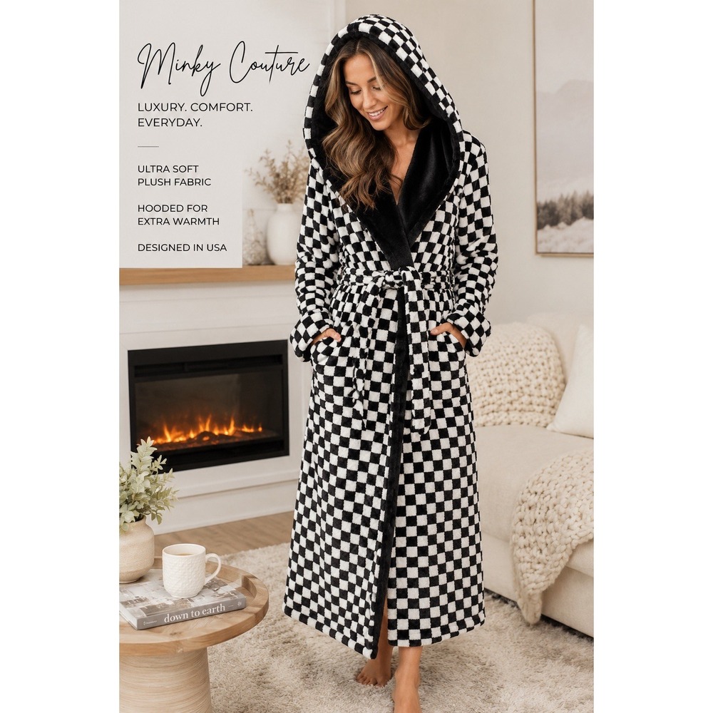 Minky Couture Hooded Plush Robe Black White Checkerboard Belted Size Small